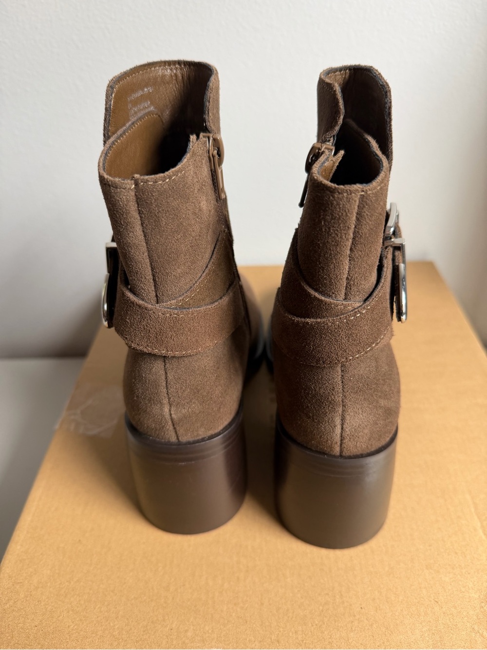 Steve Madden Boot - Picture 3 of 3